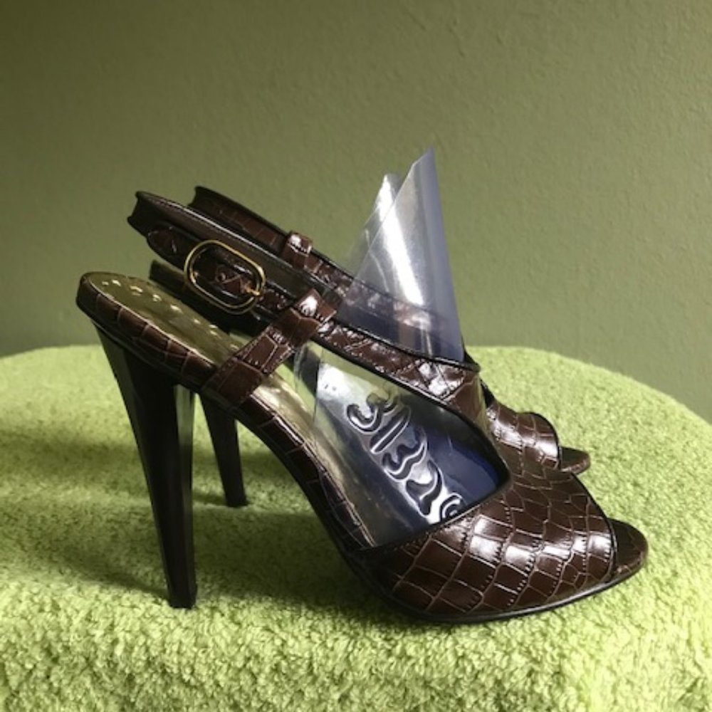 BCBGirls brown open toe sandal heels